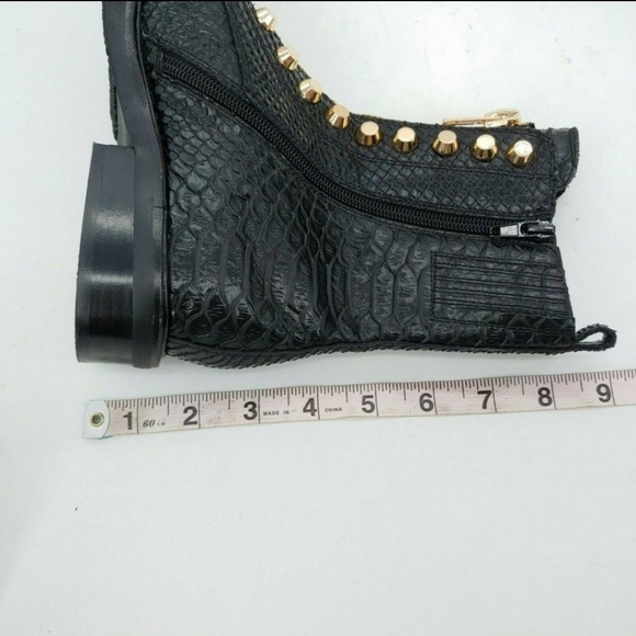 Jeffrey Campbell Womans Ankle Bootie Black 6 - Picture 8 of 10